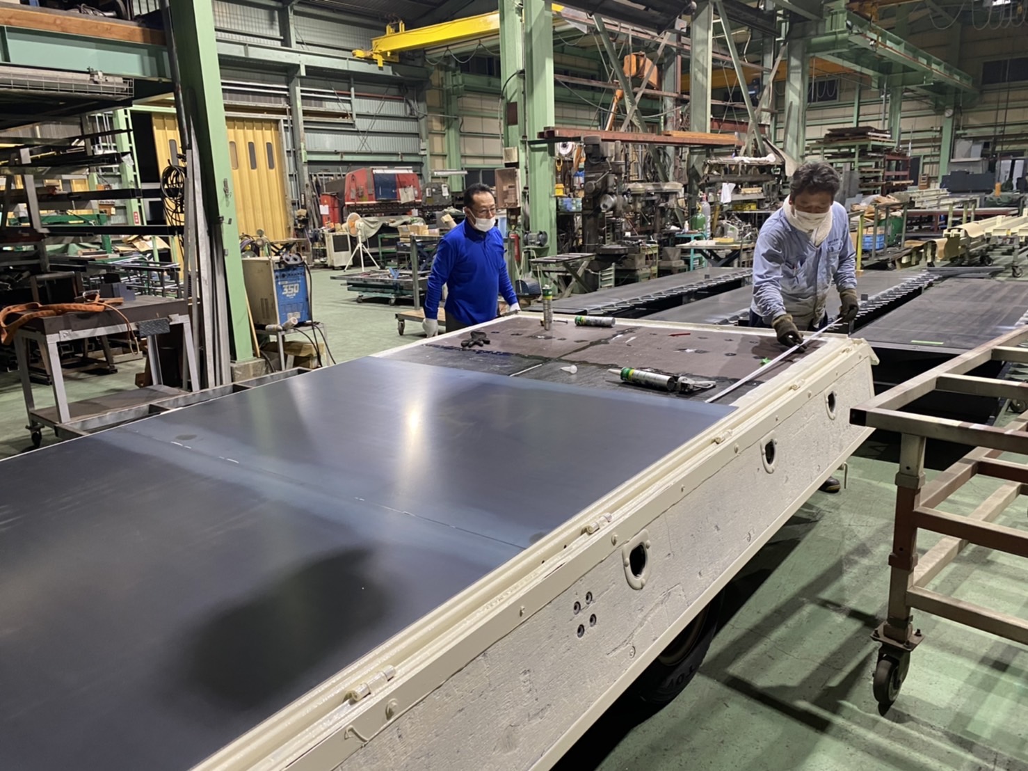 クレーンの塗装